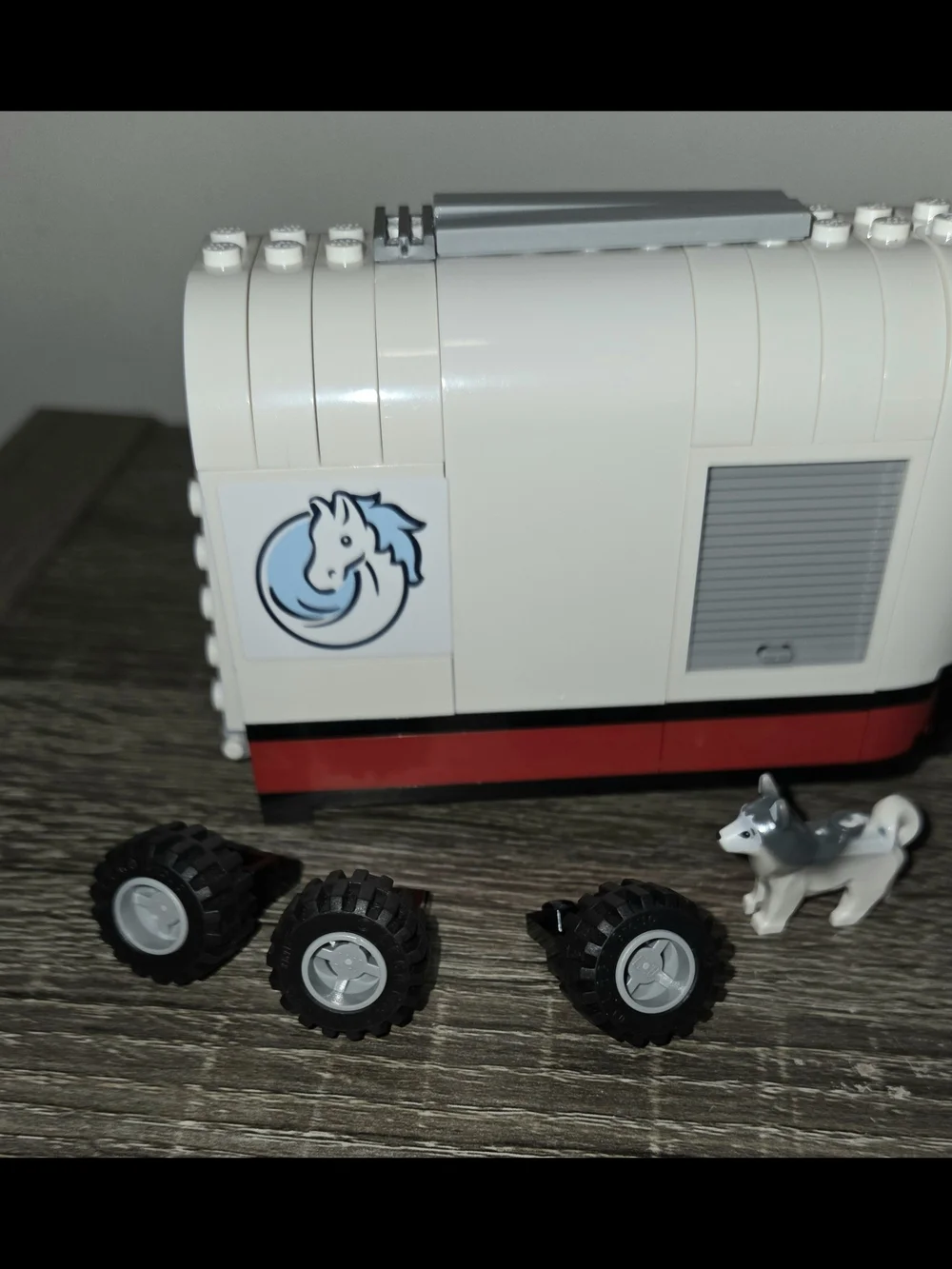 LEGO CITY Equestrian Horse Transporter Trailer & Truck 60327 INCOMPLETE.